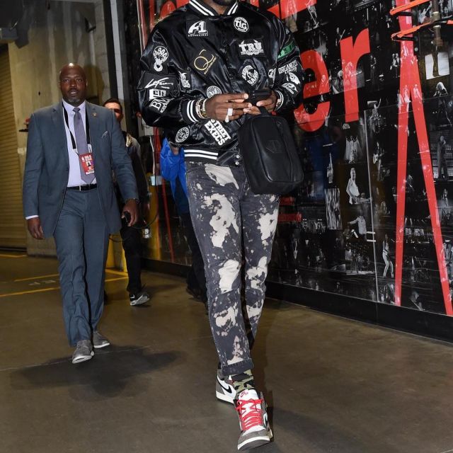 Sneakers Jordan 1 Retro High Travis Scott worn by LeBron James on the ...