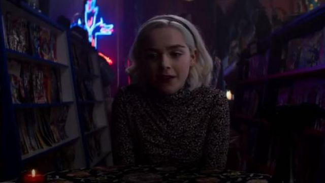 Isabel Marant Étoile Truey Top of Sabrina Spellman (Kiernan Shipka) in Chilling Adventures worm by Sabrina (S01E15)