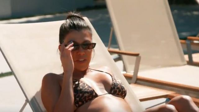 Sommer Swim Gisele Top usado por ella misma (Kourtney Kardashian) en Keeping Up with the Kardashians (S16E01)