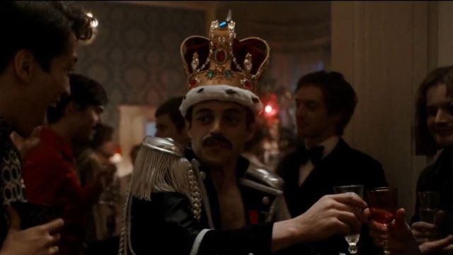 The imperial crown worn by Freddie Mercury (Rami Malek) in Bohemian Rhapsody