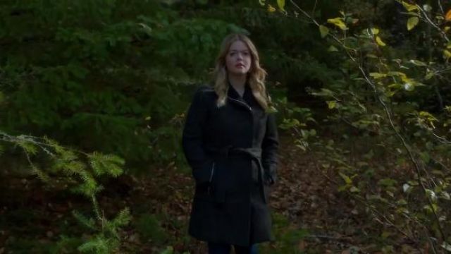 T Tahari Belted Asymmetric Zip Tweed Coat worn by Alison DiLaurentis (Sasha Pieterse) in Pretty Little Liars: The Perfectionists (S01E04)