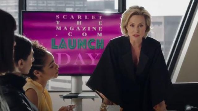 Racil Kyoto contrast lining virgin wool kimono jacket worn by Jacqueline Carlyle (Melora Hardin) in The Bold Type (S02E09)