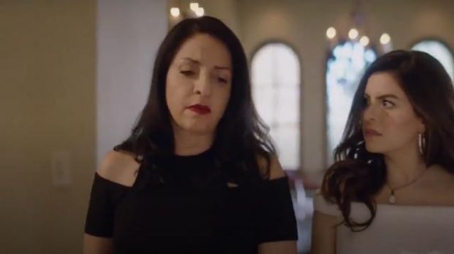 Victoria Beckham Cold-shoulder jersey dress worn by Camila Vargas (Veronica Falcón) in Queen of the South (S03E04)