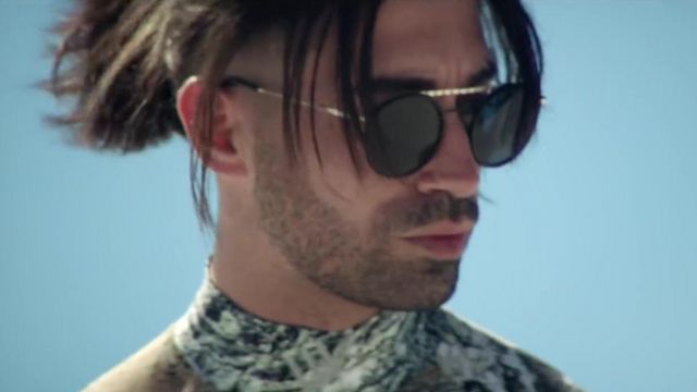 Les lunettes de soleil Louis Vuitton portées par N.O.S dans le clip A l'Ammoniaque de PNL