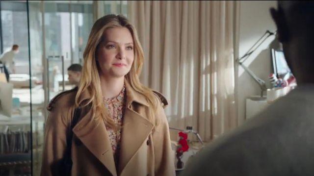 Burberry Kensington Cashmere Trench Coat worn by Sutton Brady (Meghann  Fahy) in The Bold Type (S02E06) | Spotern
