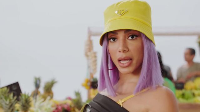 Prada Bucket Hat in Yellow worn by Anitta in her Banana music video with Becky G