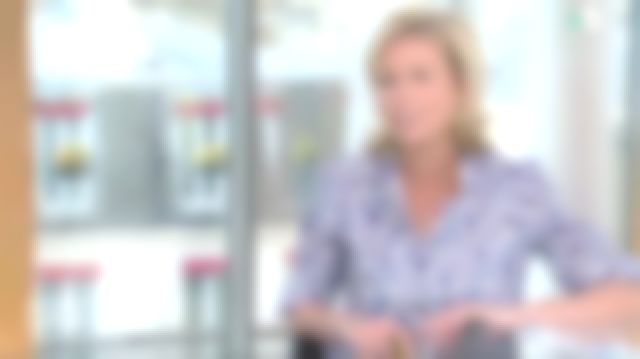 The blouse fleurie de Claire Chazal in free Entrance the 18.04.2019
