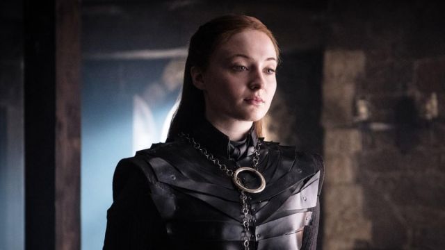 L'armure en cuir noir de Sansa Stark (Sophie Turner) dans Game of Thrones S08E02