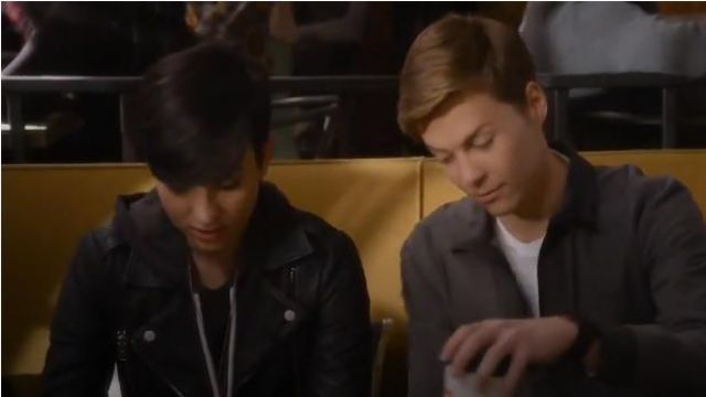 Topshop Luxe Leather Biker Jacket worn by Audrey Jensen (Bex Taylor-Klaus) in Scream (S02E07)