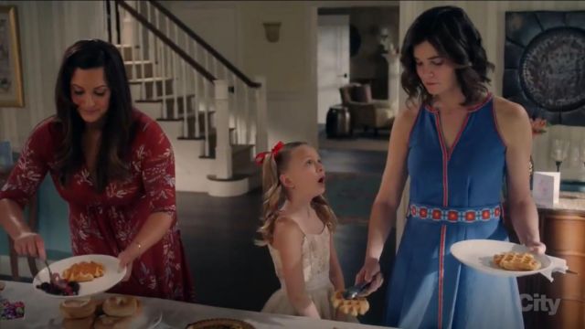 Tory Burch Savannah Cotton & Linen Midi Dress worn by Heather (Betsy  Brandt) in Life in Pieces (S03E15) | Spotern