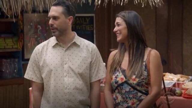 Le Superbe Hibiscus Cami worn by Colleen (Angelique Cabral) in Life in Pieces (S04E01)