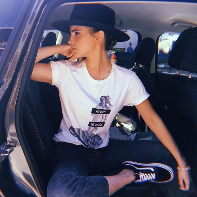 The t-shirt My Body My Choice worn by Emma Watson on his account Instagram