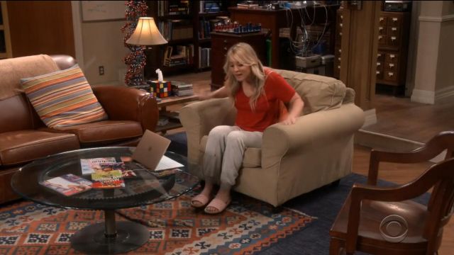 The Great The Cropped Sweatpants worn by Penny (Kaley Cuoco) in The Big Bang Theory (S12E20)