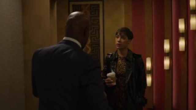 M Missoni Metallic Animal Print Pencil Skirt worn by Lucca Quinn (Cush Jumbo) in The Good Fight (S03E07)