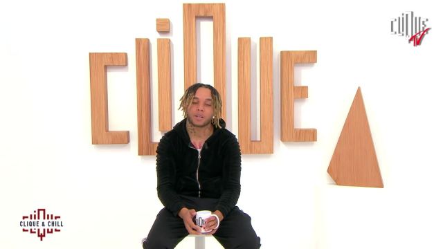 Le sweatshirt en velours Project X Paris porté par Zola dans la vidéo Zola partage sa playlist dans Clique & Chill by Clique TV