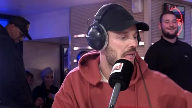 The cap worn by Mr. Pokora during its passage on The Rico Show on NRJ on April 18, 2019