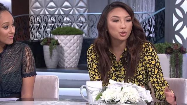 Alice + Olivia Willa Floral Print Silk Shirt worn by Jeannie Mai on The Real Talk Show March 2019