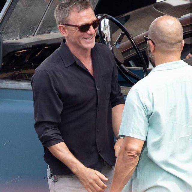 The black shirt worn by Daniel Craig on the set of James Bond 25