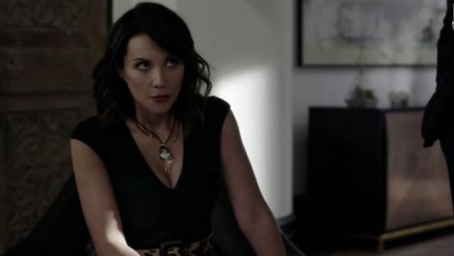 Alexis Bittar  Lucite Encrusted Thorn Pendant Necklace worn by Deann Anderson (Lexa Doig) in The Arrangement (S02E08)