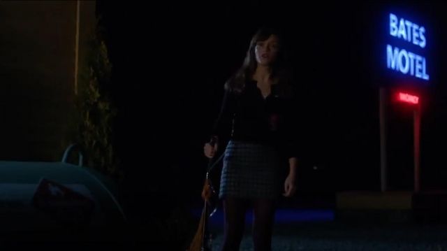Topshop Grid Miniskirt worn by Emma Decody (Olivia Cooke) in Bates Motel (S03E05)