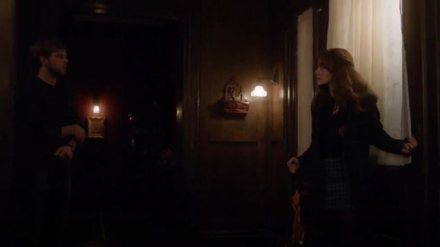 Topshop Grid Miniskirt worn by Emma Decody (Olivia Cooke) in Bates Motel (S03E06)