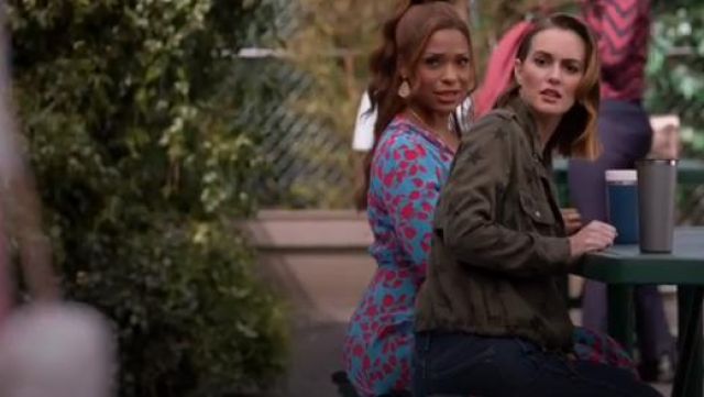 Rails Collins Star Print Utility Jacket worn by Angie D'Amato (Leighton Meester) in Single Parents (S01E22)