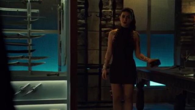 Cinq à Sept Ava Grommet Minidress worn by Isabelle Lightwood (Emeraude Toubia) in Shadowhunters (S03E21)