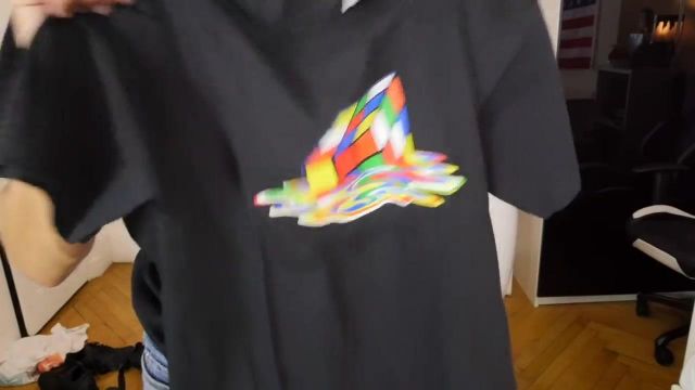 The t-shirt rubik's cube melted this by Neo The One in this video is my haul of back to school (hardly late ! ????) - Neo The One