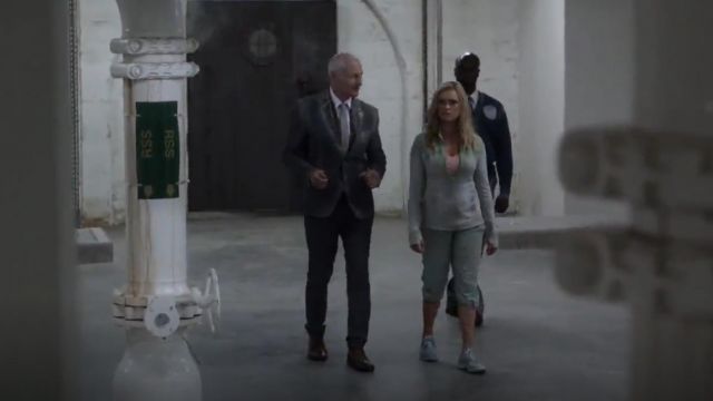 Lululemon Forme Jacket worn by Clarke Griffin (Eliza Taylor) in The 100 (S02E01)
