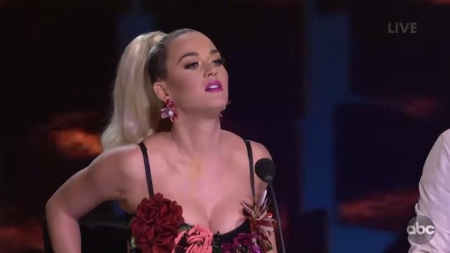 Dolce & Gabbana Spring 2019 Flower Top worn by Katy Perry on American Idol 2019