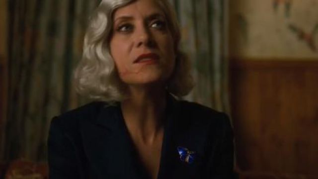 Pin blue butterfly shape of The Handler (Kate Walsh) in The Umbrella Academy (S01E09)