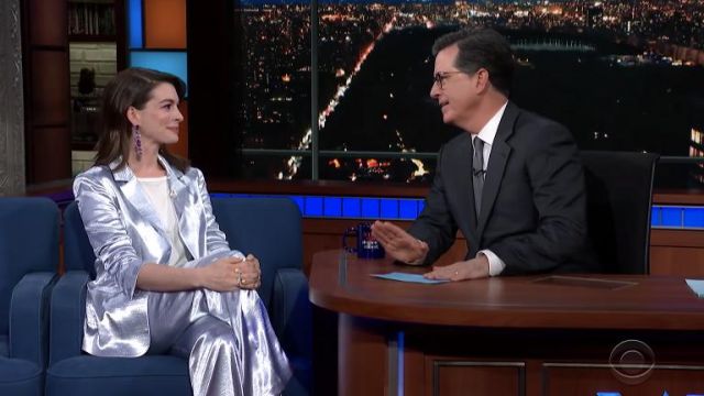 Cinq A Sept Kylie Blazer worn by Anne Hathaway on The Late Show with Stephen Colbert May 8, 2019