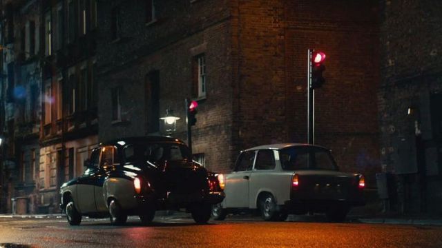 La Trabant de Illya (Armie Hammer) dans The Man from U.N.C.L.E.