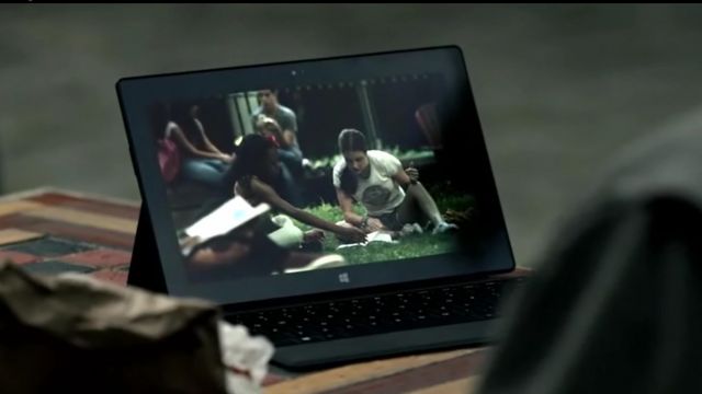 The tablet Surface 1 in Daredevil