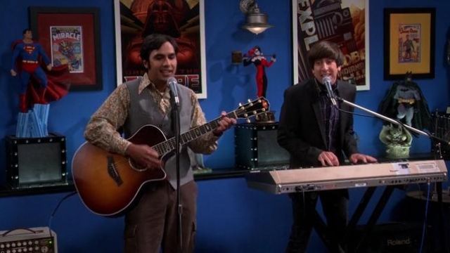 The figurine of Superman in ' The Big Bang Theory S09E04