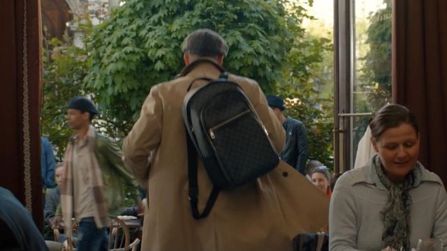 The backpack Louis Vuitton Rick Ford (Jason Statham) in Spy