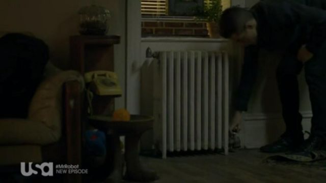 Le téléphone rétro à cadran rotatif d'Elliot dans Mr Robot