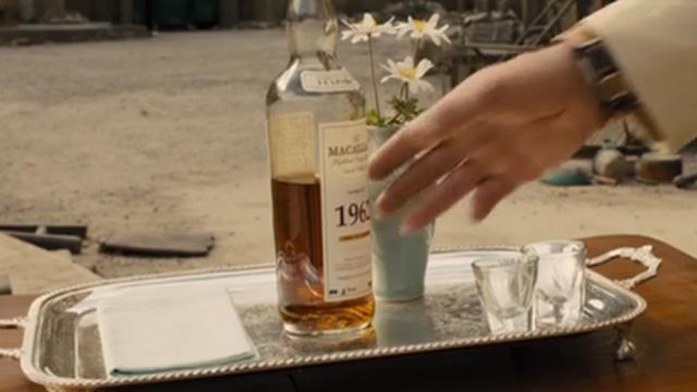 Whisky The Macallan tasted by Raoul Silva (Javier Bardem) and James Bond (Daniel Craig) in Skyfall