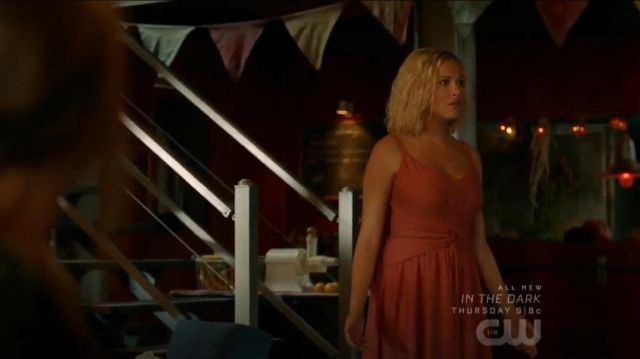 Bcbgmaxazria Sleeveless Lace up Asymmetrical Dress worn by Clarke Griffin (Eliza Taylor) in The 100 (S06E03)