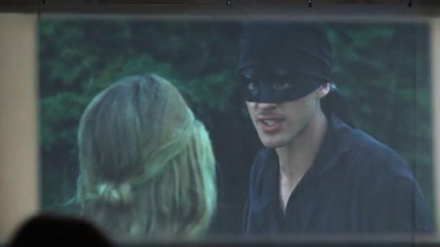the movie The Princess Bride preview in The Society (S01E04)