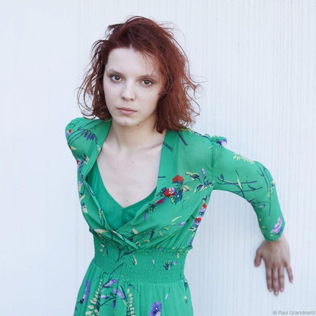 La robe à fleurs verte portée par Vasilisa Perelygina au Festival de Cannes 2019