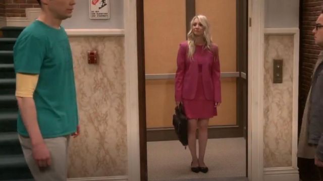 Theory Mini Panel Linen Sheath Dress worn by Penny (Kaley Cuoco) in The Big Bang Theory (S12E23)