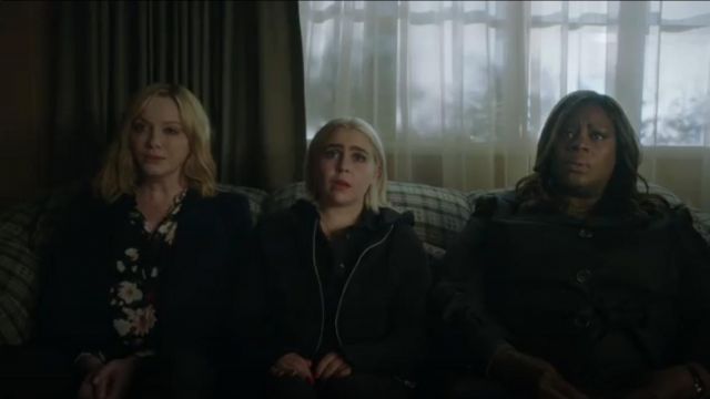 Equipment Floral Print Shirt worn by Beth Boland (Christina Hendricks) in Good Girls (S02E12)