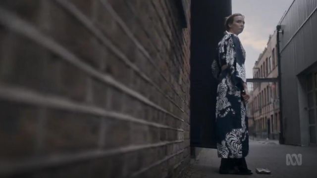 Olivia Von Halle Queenie Silk Robe worn by Villanelle (Jodie Comer) in Killing Eve (S02E07)