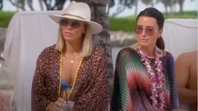 Missoni Mare Short Zig-Zag Stripe Poncho worn by Kyle Richards in The Real Housewives of Beverly Hills (S09E15)