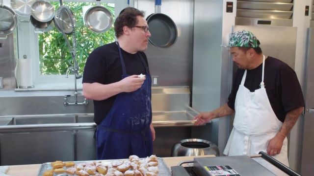 Blue Apron of Jon Favreau in The Chef Show