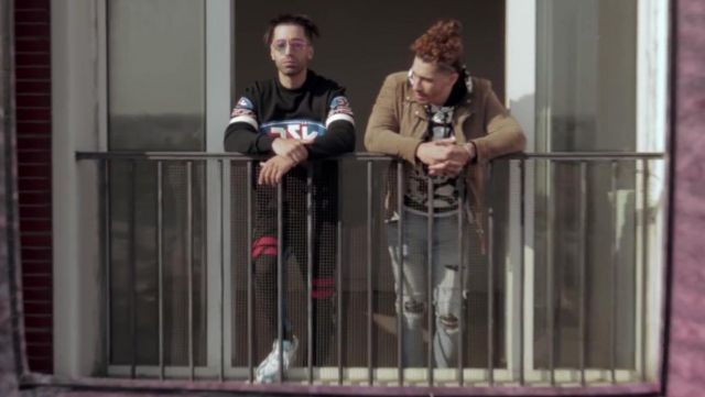 Le pantalon de survêtement Diesel de Ademo dans le clip Deux Frères de PNL