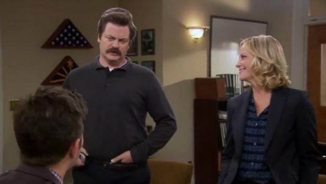 Steven Alan  Silk Boyfriend Shirt in Cobalt Multi worn by Leslie Knope (Amy Poehler) in Parks and Recreation (S06E12)