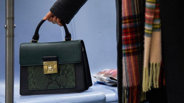 Greta cloth handbag blog.knak.jp