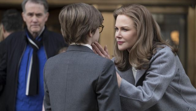Grey trench coat worn by Mrs. Barbour (Nicole Kidman) in The Goldfinch